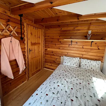 Uroczysko Lakowe, Nad Kanalem Ilawskim