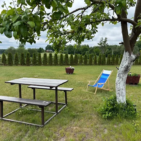 Uroczysko Lakowe, Nad Kanalem Ilawskim Apartment Huta Wielka