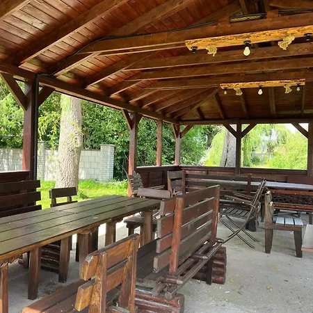 Uroczysko Lakowe, Nad Kanalem Ilawskim Huta Wielka